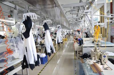 電商西進新浪潮 拼多多引領(lǐng)閩南沖鋒衣暢銷西北